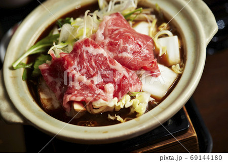 すき焼き すき焼き 69144180