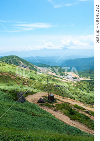 毛無山から望む小串硫黄鉱山跡 69145282