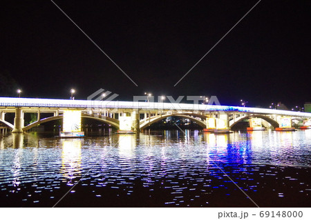 韓国　晋州南江流灯祭 69148000