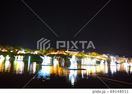 韓国　晋州南江流灯祭 69148011