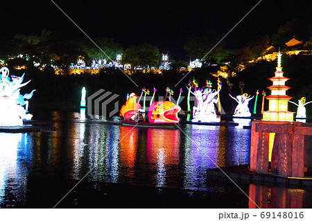 韓国　晋州南江流灯祭 69148016