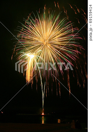 【静岡県伊東市】伊東温泉  とっておき冬花火大会 69159414