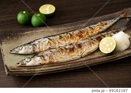 秋刀魚の塩焼き 69162167