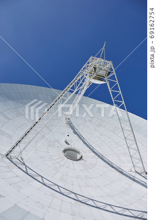 夏の野辺山宇宙電波観測所 45m電波望遠鏡のアップ 長野県 南牧村 夏の野辺山宇宙電波観測所 45m電波望遠鏡のアップ 長野県 南牧村 69162754
