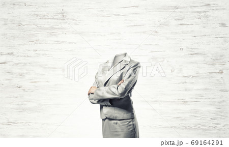 Businesswoman without head 69164291