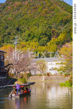 滋賀県近江八幡市 八丁堀の紅葉の写真素材