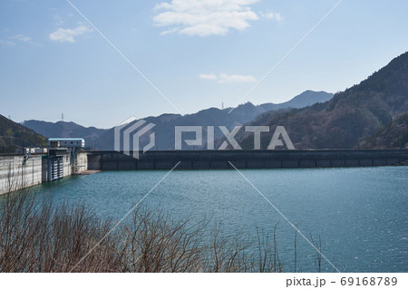 群馬県　下久保ダムと神流湖 69168789