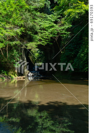 亀岩の洞窟 69170393