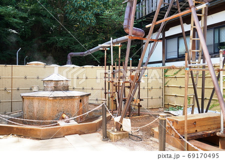 兵庫　神戸　有馬温泉　極楽泉源（七つの泉源、夏） 69170495