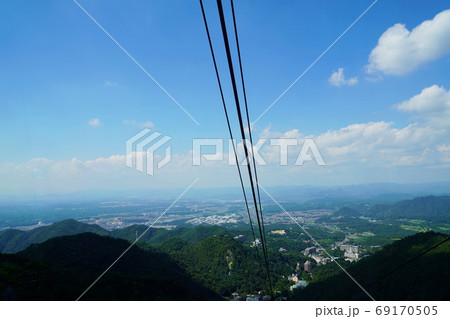 兵庫　神戸　有馬温泉と神戸市北区風景（ロープウェーより、夏） 69170505