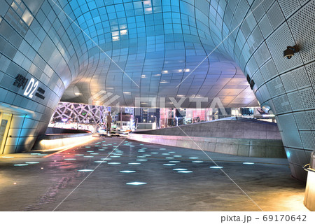 夜 東大門 曲線 69170642