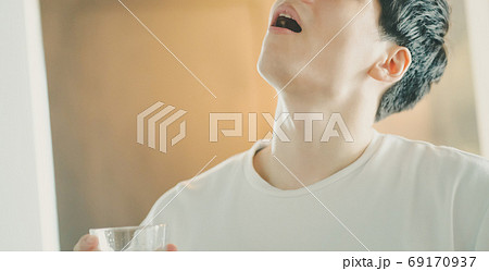 inbound tourist inbound tourist 69170937