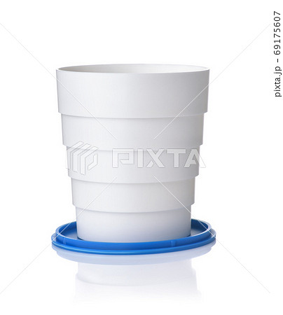 Front view of collapsible reusable plastic cup Front view of collapsible reusable plastic cup 69175607