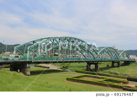 足利市の渡良瀬川に架かる中橋 69176487