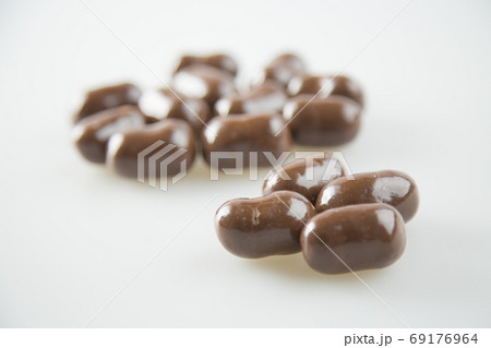 コーンチョコの素材写真 69176964