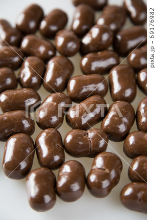 コーンチョコの素材写真 コーンチョコの素材写真 69176982