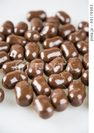 コーンチョコの素材写真 コーンチョコの素材写真 69176983