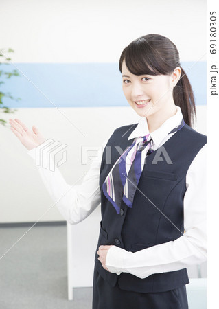 携帯ショップ店員ポートレート 69180305