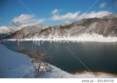 御母衣湖【岐阜県大野郡白川村】 69180436