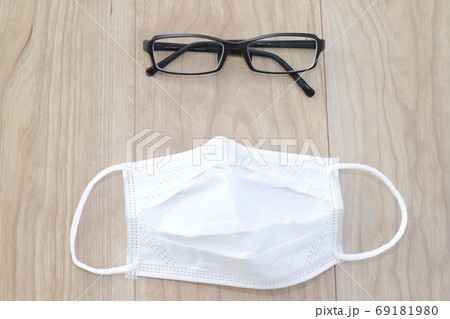 メガネとマスク 69181980