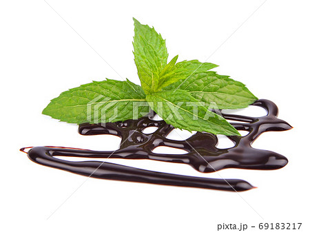 Chocolate spread with mint Chocolate spread with mint 69183217