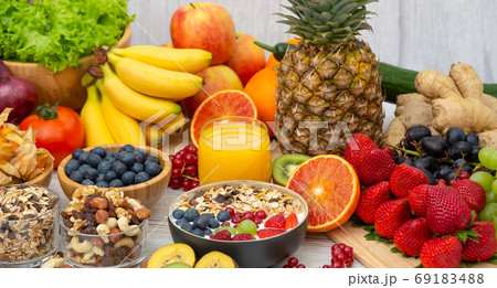 Group Fruits Breakfast mixed vegetables  69183488