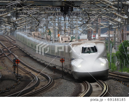 新幹線N700A 米原駅にて 新幹線N700A 米原駅にて 69188185