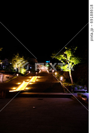 夜の伊香保温泉石段街(Night view at Ikaho spa) 夜の伊香保温泉石段街(Night view at Ikaho spa) 69188618