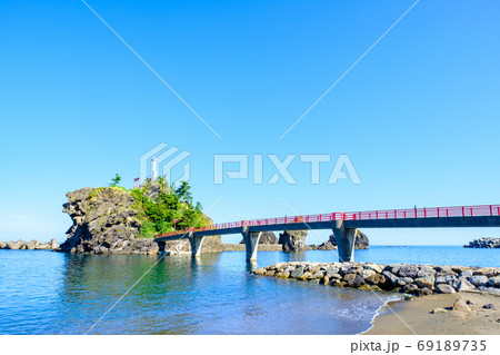 弁天岩（新潟県糸魚川市） 69189735