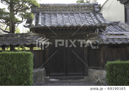北国街道坂城宿　旧家の門 69190165