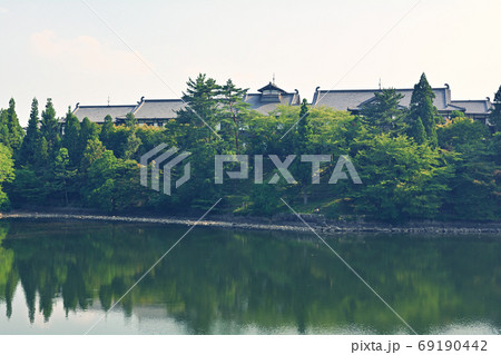 世界遺産・奈良公園 69190442