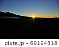 八ヶ岳と富士山と日の出 69194318