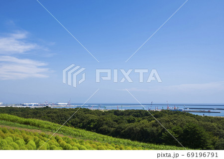 国立ひたち海浜公園から見る常陸那珂港 69196791