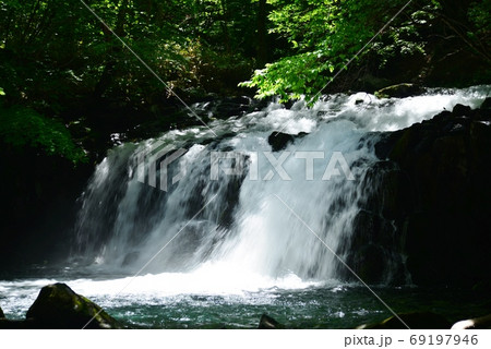 水量豊富な蓼科大滝 水量豊富な蓼科大滝 69197946