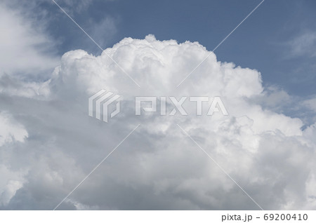 夏の雲、夕立前の入道雲 夏の雲、夕立前の入道雲 69200410