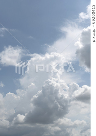 夏の雲、夕立前の入道雲 69200415