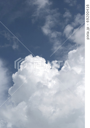 夏の雲、夕立前の入道雲 69200416