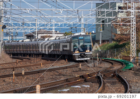 JR西日本321系近郊型車両(編成写真) JR西日本321系近郊型車両(編成写真) 69201197