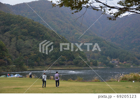 秋の河口湖 秋の河口湖 69205123