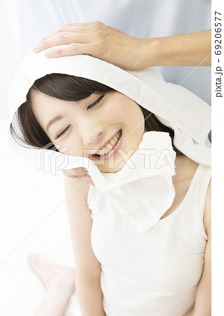 マッサージ師 69206577