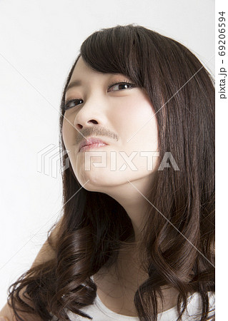 髭の女性の写真素材