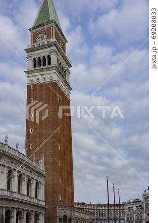 サンマルコの鐘楼・ベネチア サンマルコの鐘楼・ベネチア 69208033