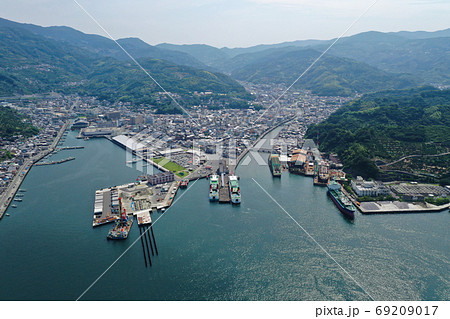 愛媛県八幡浜市　八幡浜市の風景 69209017