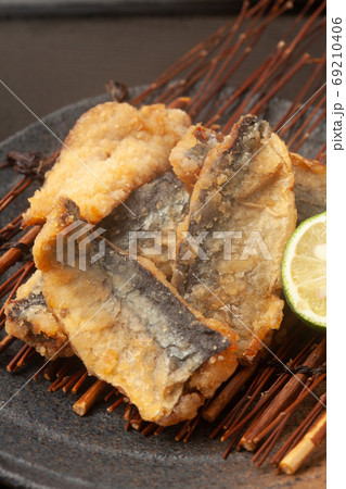 サンマの竜田揚げ 69210406