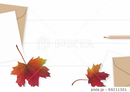 Flat lay top view elegant white composition letter kraft paper e 69211301
