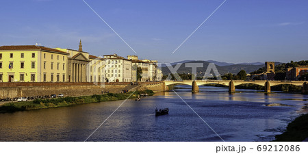 Ponte alle Grazie or Ponte di Rubaconte - bridge over Arno River in Florence, Tuscany, Italy Ponte alle Grazie or Ponte di Rubaconte - bridge over Arno River in Florence, Tuscany, Italy 69212086