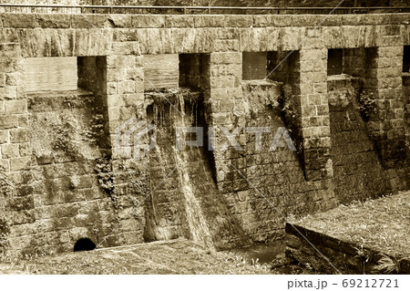 Dam wall at the lake at Amselsee in Rathen in Saxon Switzerland, 69212721