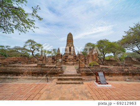 Old ruins of a temple in Phra Nakhon Si Ayutthaya province near 69212963