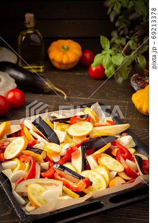 Fresh vegetables on a baking sheet 69213378
