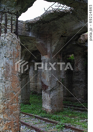 群馬県/ 古代遺跡を思わせる「旧太子駅」 69214865